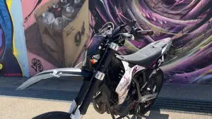 Fantic Motor XMF 125 Motard Performance 4t (2021 - 22)  (2)