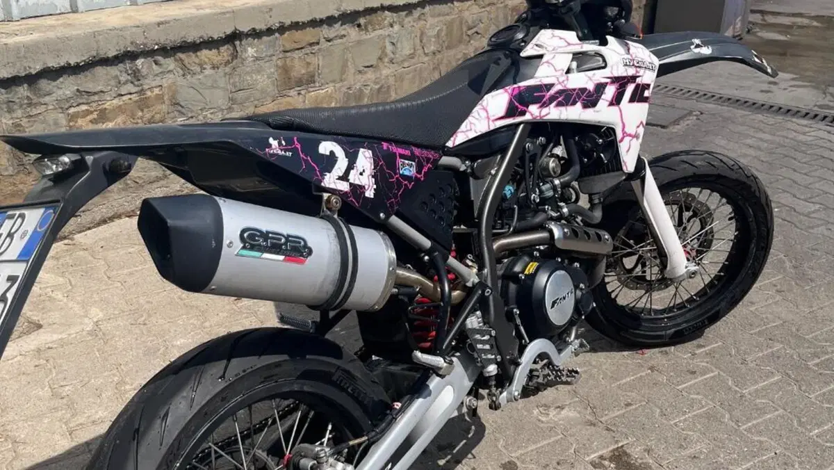Fantic Motor XMF 125 Motard Performance 4t (2021 - 22)  (8)