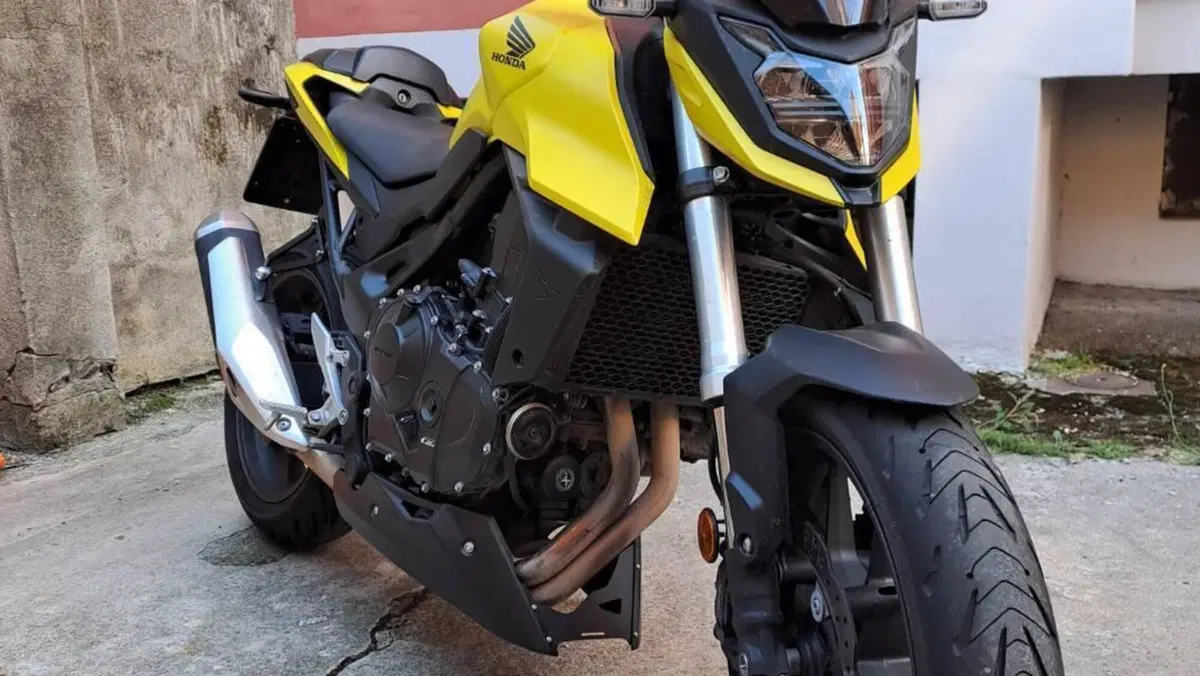 Honda CB 750 Hornet (2023 - 24)  (4)