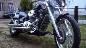 Honda VT 750 Shadow Spirit  (3)