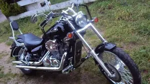 Honda VT 750 Shadow Spirit  (4)