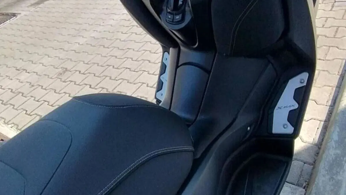 Yamaha X-Max 300 Tech Max (2021 - 24)  (5)