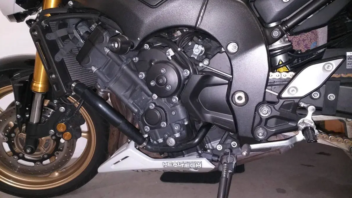 Yamaha FZ8 ABS (2010 - 13)  (6)