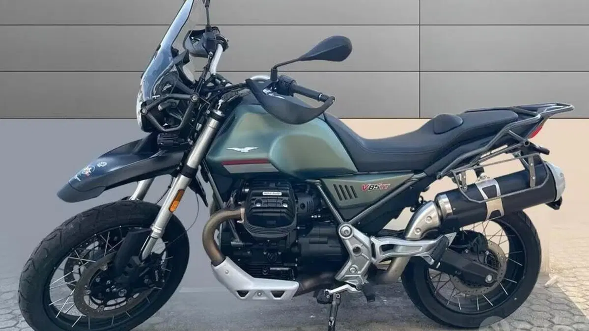 Moto Guzzi V85 TT (2021 - 23)  (3)
