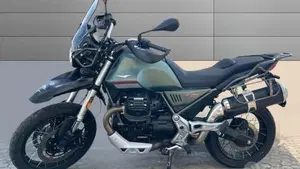 Moto Guzzi V85 TT (2021 - 23)  (3)
