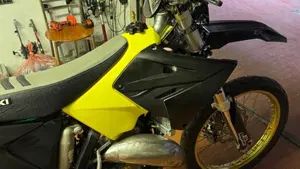 Suzuki RM 125 (2005 - 06)  (3)