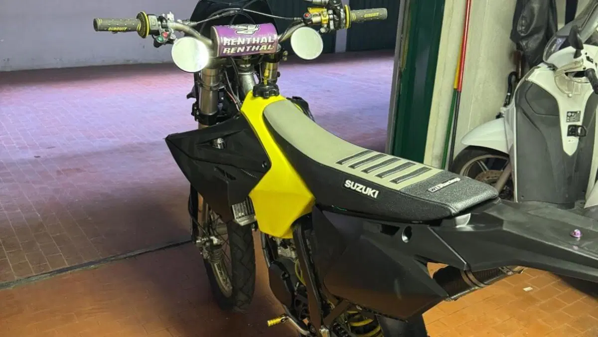 Suzuki RM 125 (2005 - 06)  (5)
