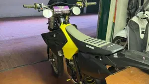Suzuki RM 125 (2005 - 06)  (5)
