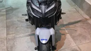 Yamaha MT-09 (2017 - 20)  (2)