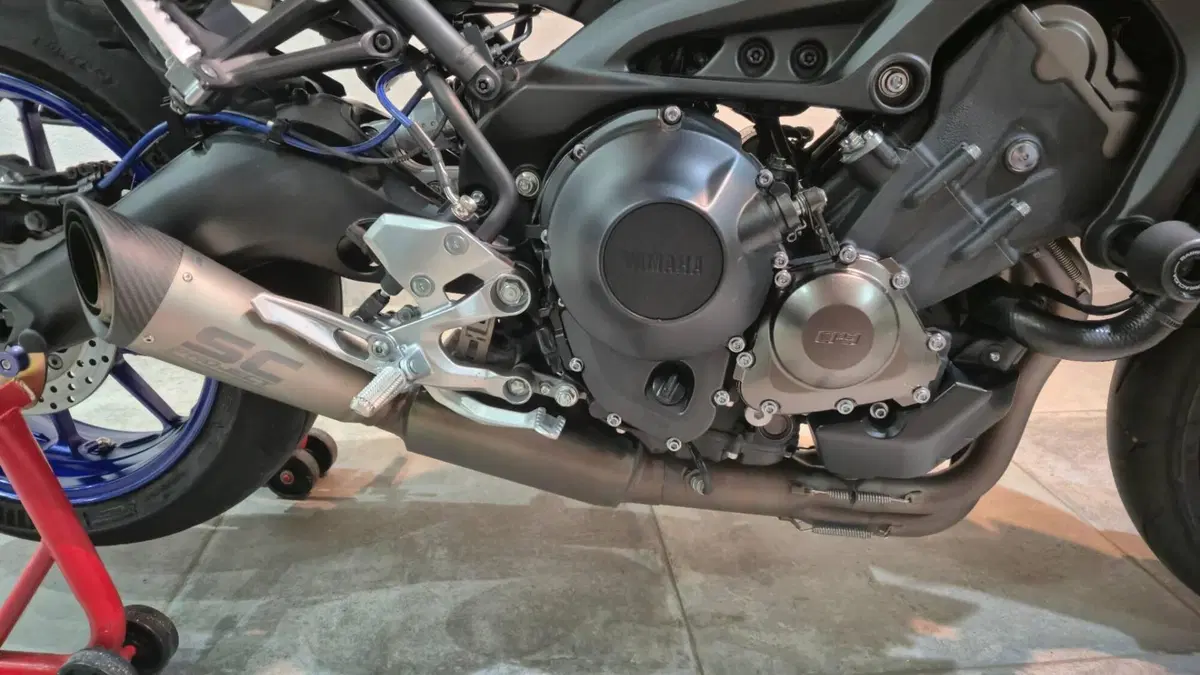 Yamaha MT-09 (2017 - 20)  (4)