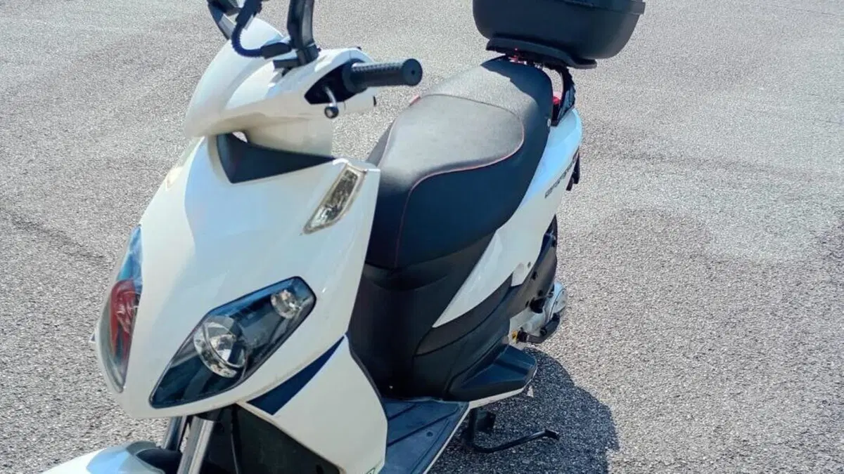 Aprilia Sportcity One 50 (2008 - 12)  (2)