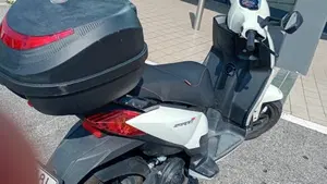 Aprilia Sportcity One 50 (2008 - 12)  (3)