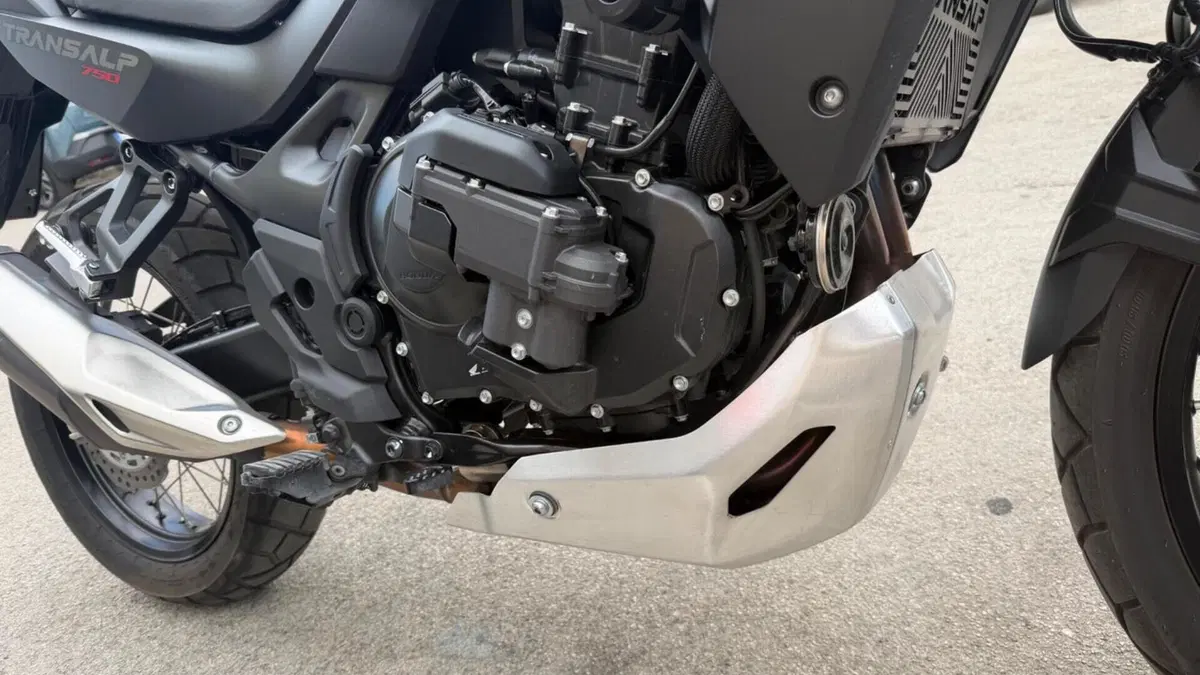Honda Transalp XL750 (2026)  (2)