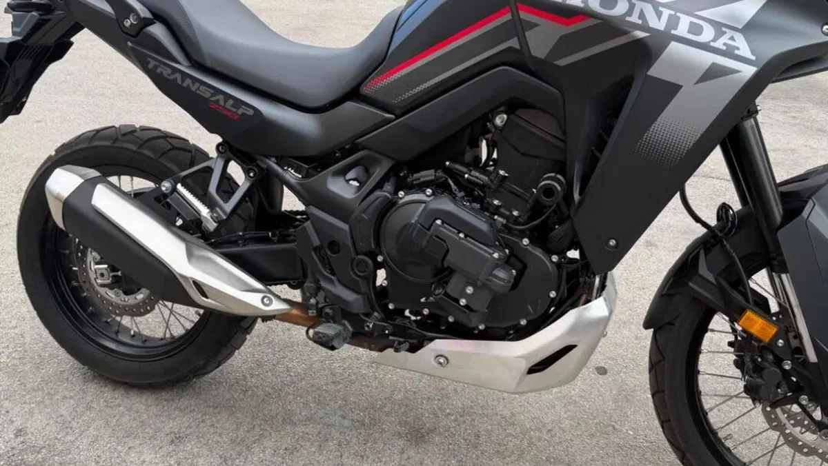 Honda Transalp XL750 (2026)  (8)