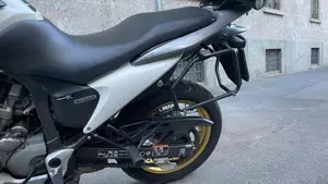 Honda Transalp XL 700 V (2007 - 2013)  (3)