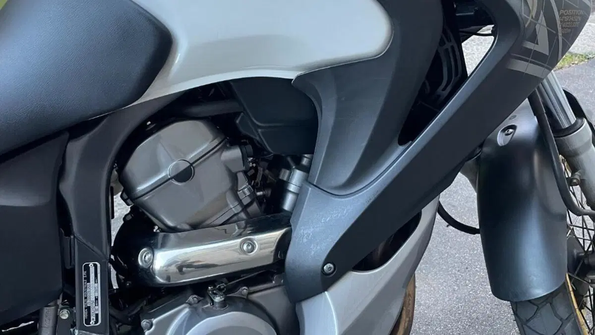 Honda Transalp XL 700 V (2007 - 2013)  (4)