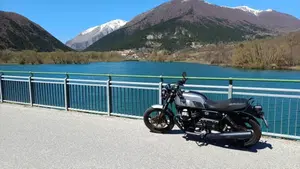 Moto Guzzi V7 Stone (2021 - 24)  (5)