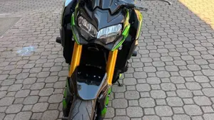 Kawasaki Z 900 SE (2022 - 24)  (3)