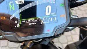 Kawasaki Z 900 SE (2022 - 24)  (6)