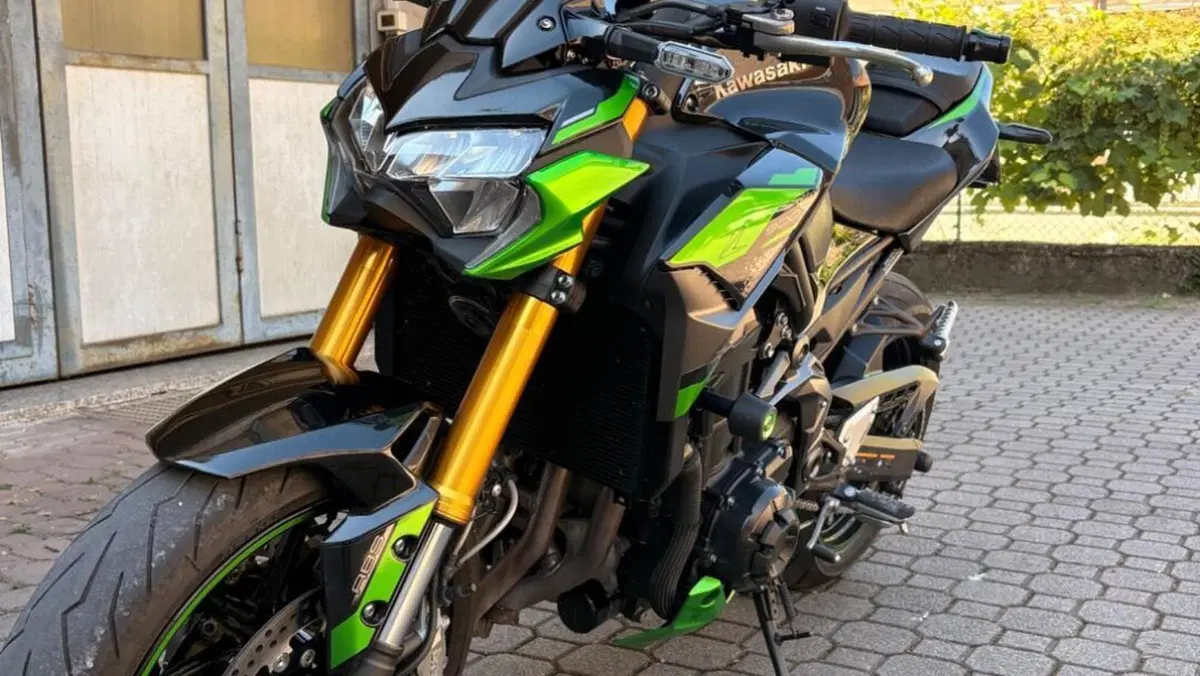 Kawasaki Z 900 SE (2022 - 24)  (8)