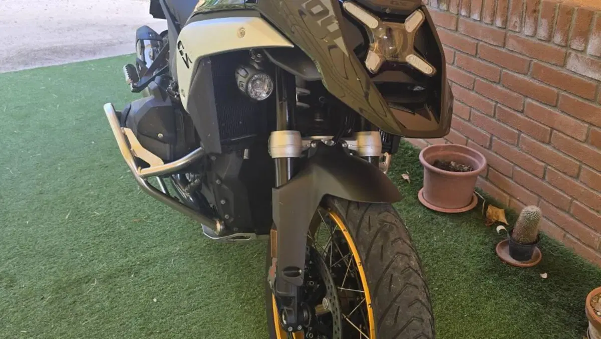 Bmw R 1300 GS Triple Black (2023 - 26)  (4)