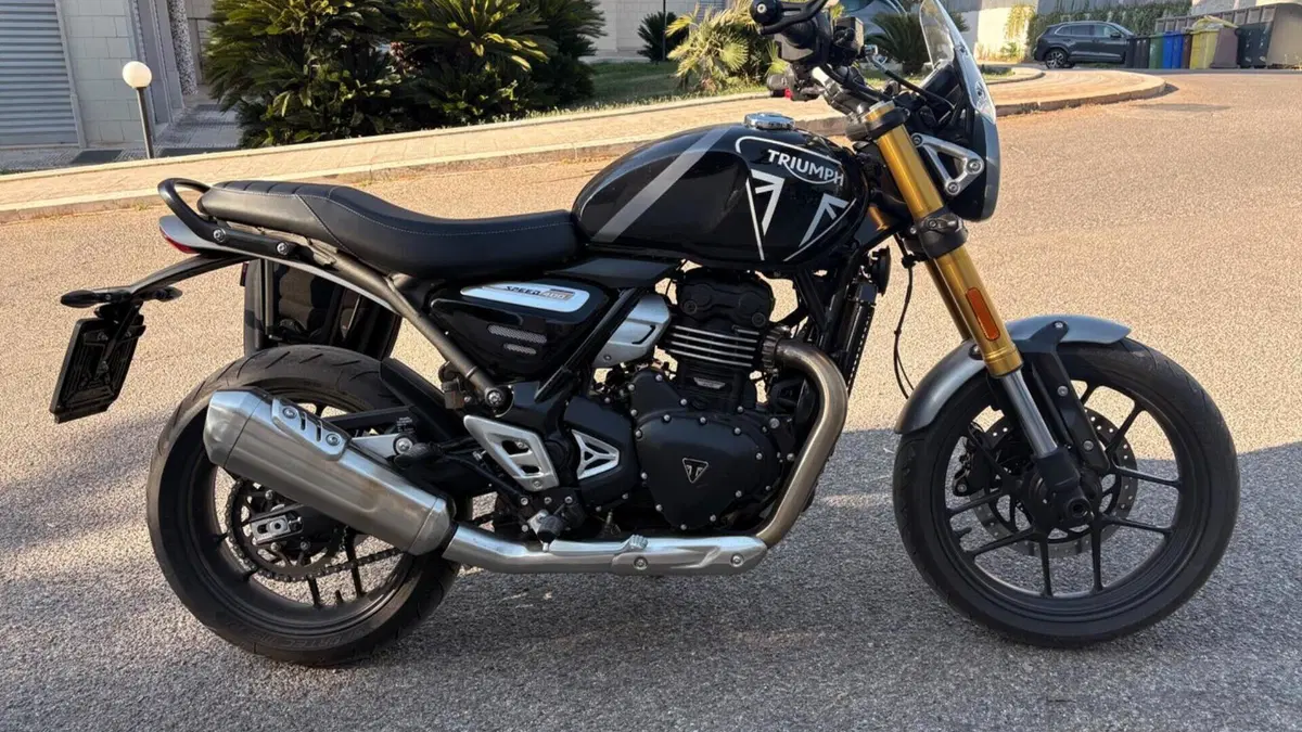 Triumph Speed 400 (2024 - 26)  (2)