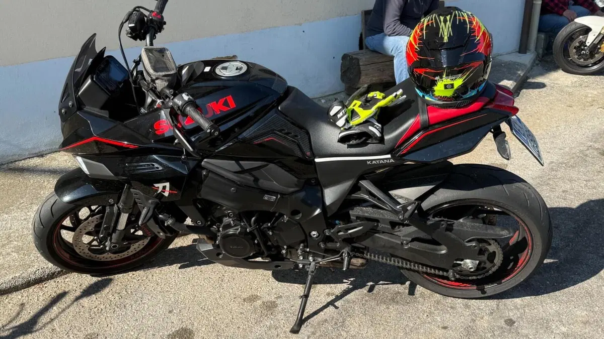 Suzuki Katana 1000 Jindachi (2019 - 20)  (4)