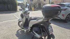 Honda SH 150i ABS (2013 - 16)  (9)