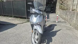 Honda SH 150i ABS (2013 - 16)  (2)