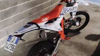 KTM 500 EXC-F Six Days (2024) usata