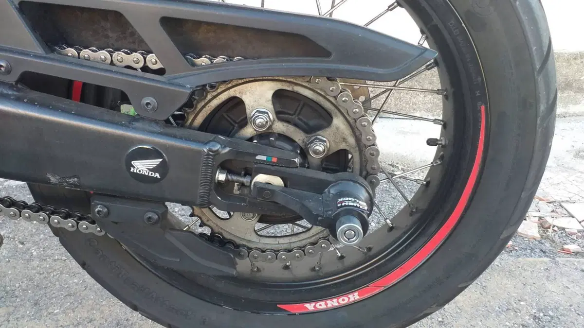 Honda Africa Twin CRF 1100L (2020 - 21)  (7)