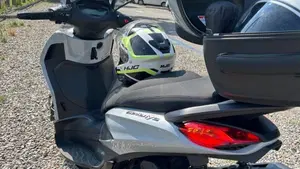 Piaggio Beverly 310 (2025 - 26)  (14)
