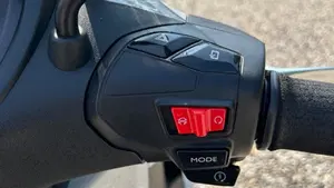 Piaggio Beverly 310 (2025 - 26)  (17)