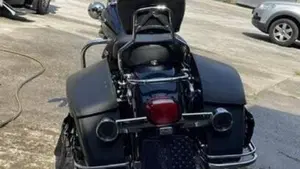 Harley-Davidson Road King CVO 1550 (FLHRSEI) (2002 - 05)  (4)