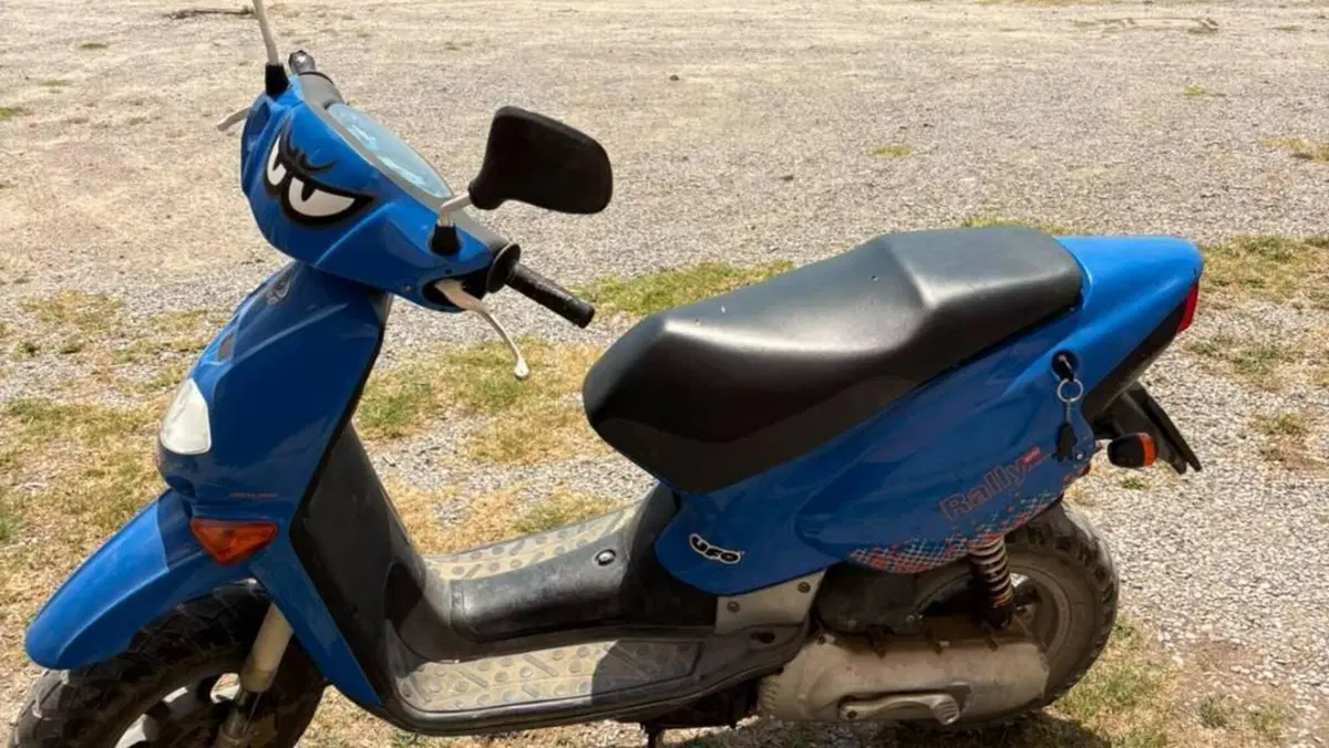 Aprilia Rally 50 2FD LC (1997 - 02)  (2)