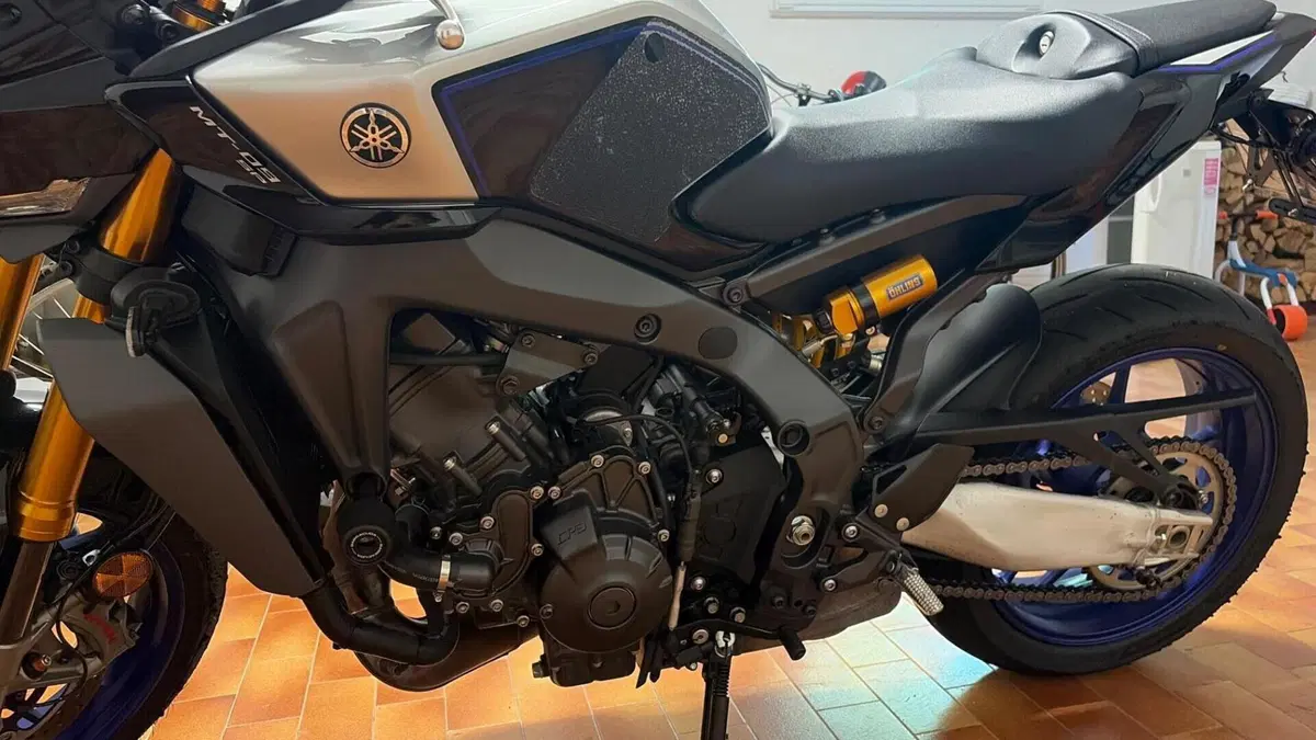 Yamaha MT-09 SP (2024 - 26)  (2)