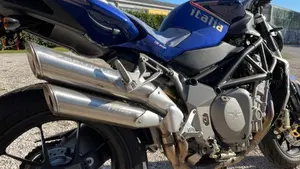 MV Agusta Brutale 910 R (2006 - 11)  (4)