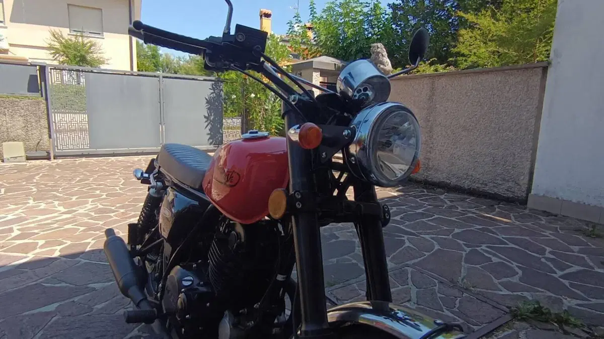 Mash Italia Two Fifty 250 (2021 - 25)  (2)