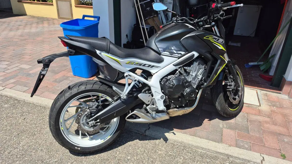 Honda CB 650 F ABS (2014 - 17)  (3)