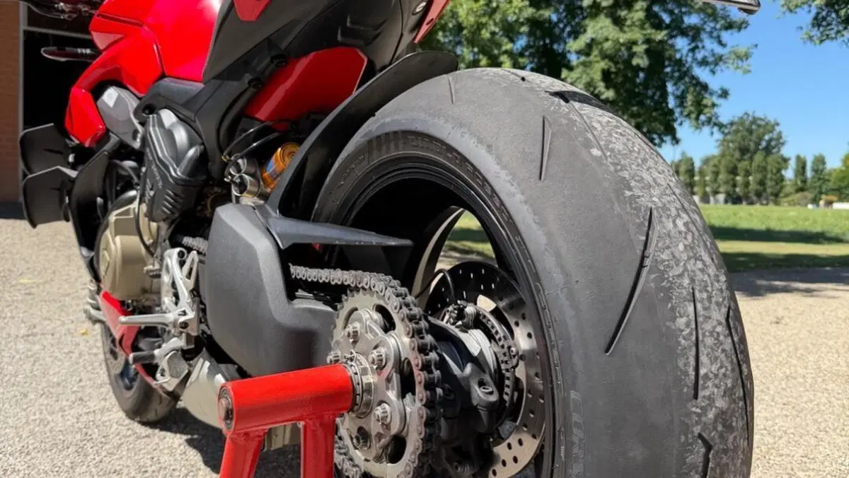 Ducati Streetfighter V4 1100 S (2021 - 22)  (10)