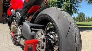 Ducati Streetfighter V4 1100 S (2021 - 22)  (10)