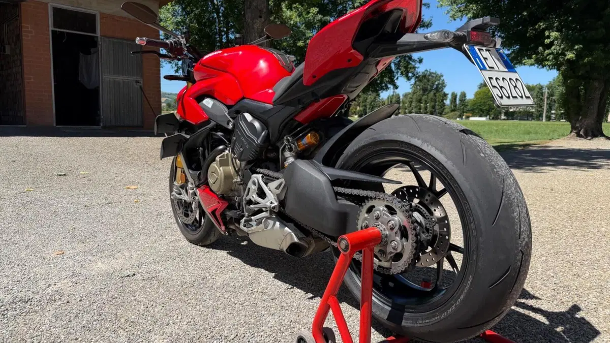 Ducati Streetfighter V4 1100 S (2021 - 22)  (15)