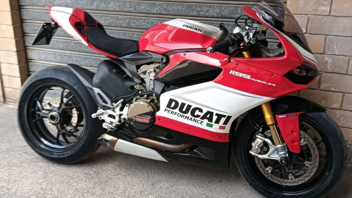 Ducati 1199 Panigale S (2013 - 14)  (2)