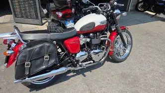 Triumph Bonneville (2007 - 16)