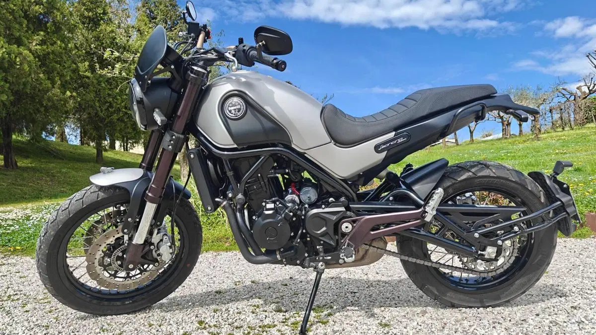 Benelli Leoncino 500 Trail (2021 - 26) 