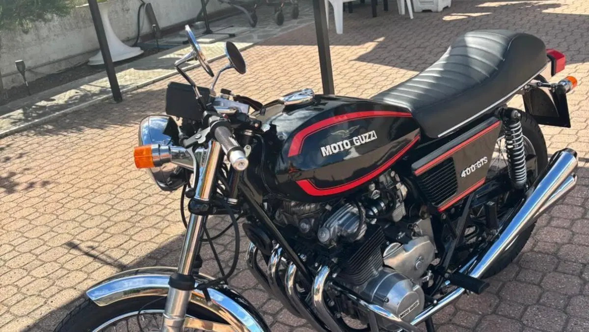 Moto Guzzi   (2)