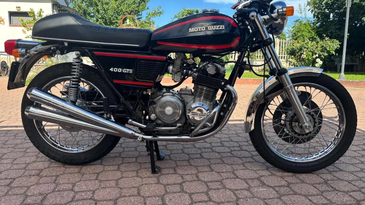 Moto Guzzi   (8)