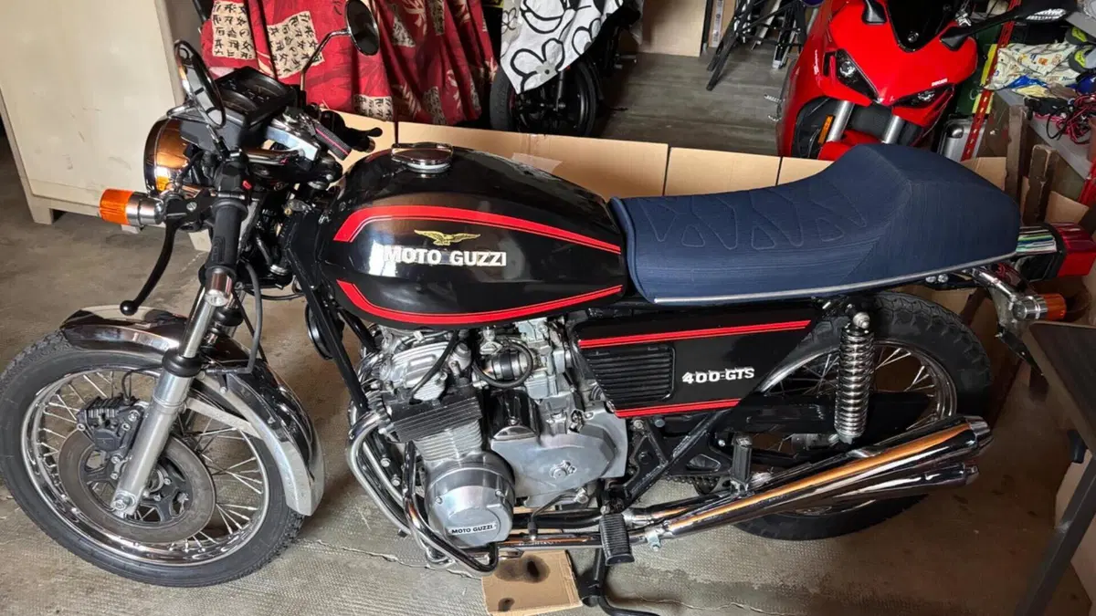 Moto Guzzi   (9)