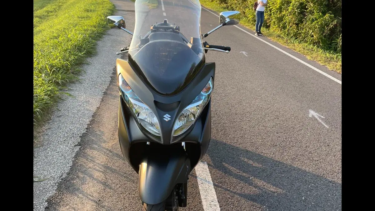 Suzuki Burgman AN 400 Lux ABS (2012 - 17)  (5)