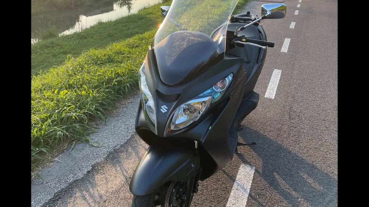Suzuki Burgman AN 400 Lux ABS (2012 - 17)  (6)